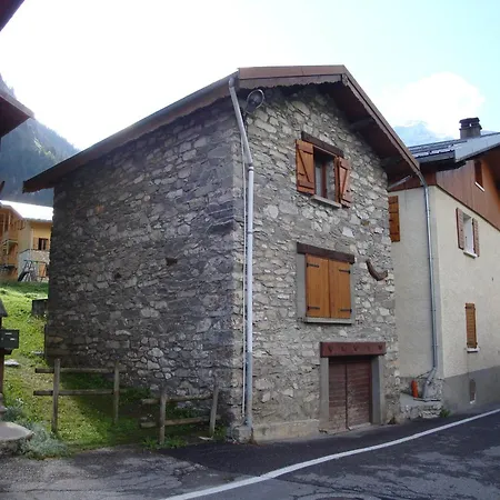 Chalet En Pierre Et Bois A Pralognan-la-vanoise, Proche Commerces Et Telepherique - Fr-1-464-16